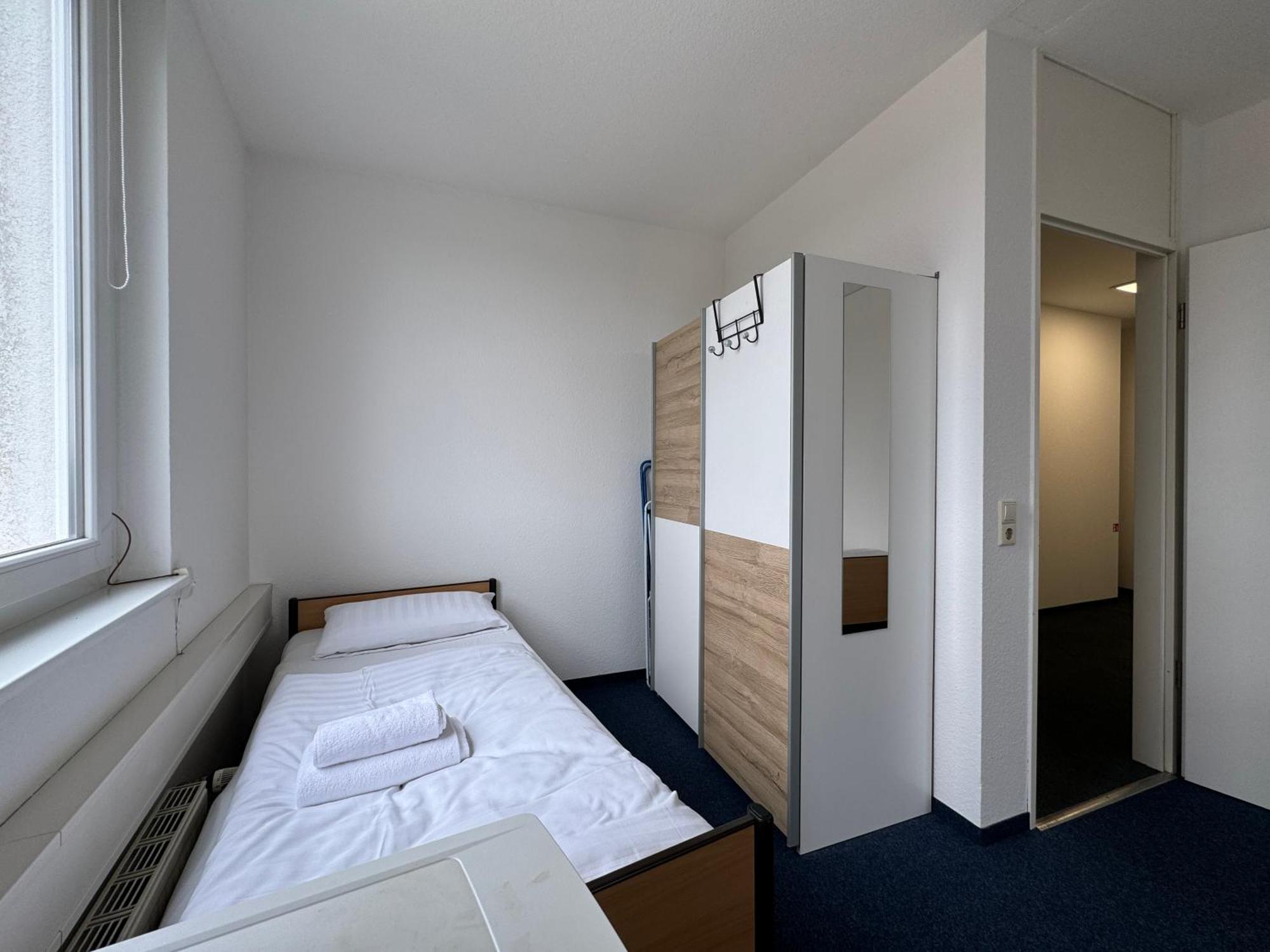 Thuja Apartments Karlsruhe-Neureut By Kurzzeit Экстерьер фото